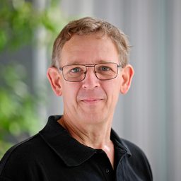 Dr. Marc Dacier
